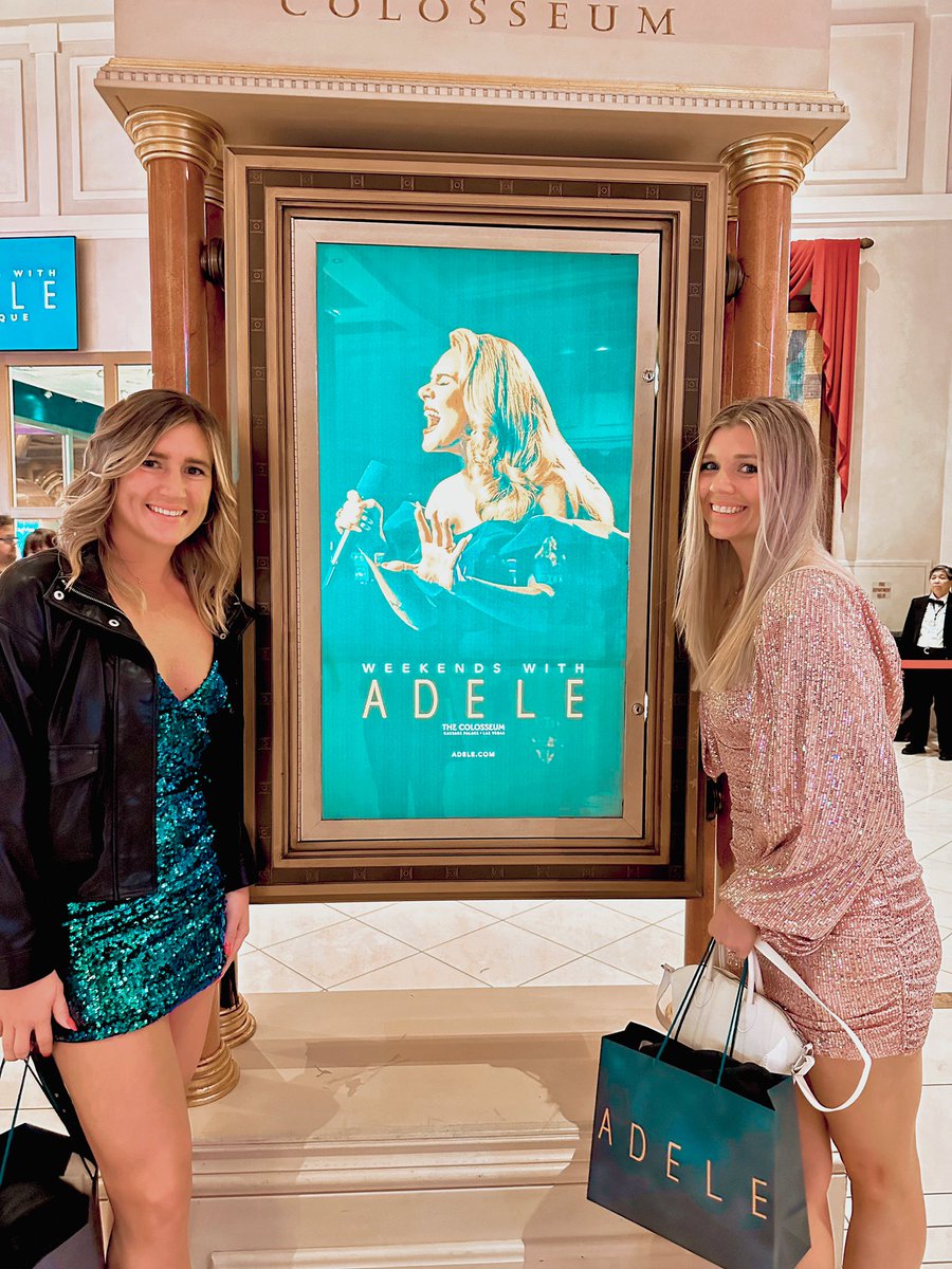 kell_mj's tweet photo. What a weekend with my besties Adele and sis. 😍 #AdeleLasVegas #Show30 #Adele #WeekendsWithAdele https://t.co/eULrmHCh7t