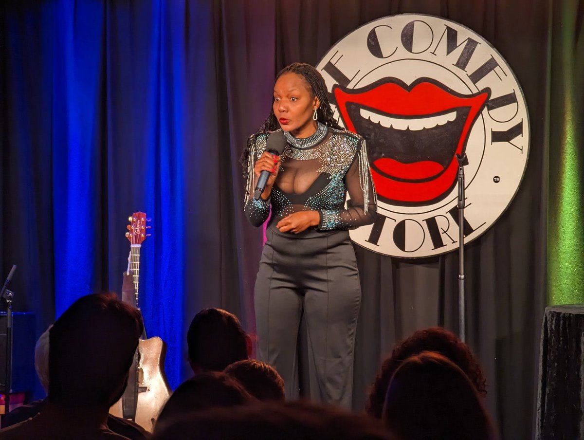 MusicalComedyGd's tweet photo. Epic show (quality, quantity and duration) tonight at The @ComedyStoreUK for Phil and David's (@KeyOfLaugh) Cray Cray Cabaret: https://t.co/EYJ1tV92Tz