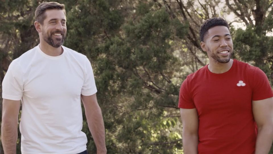 gregoryjon's tweet image. League Sources have confirmed, that the JETS are also looking to sign Free Agent "Jake" From State Farm. #RodgersWatch @AaronRodgers12