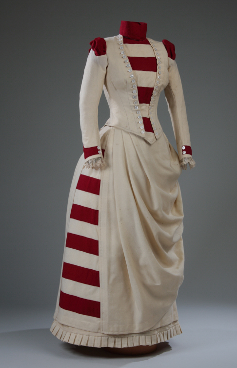 wikivictorian's tweet photo. Day dress, 1887. McCord Museum. https://t.co/qHiEb1eLD1
