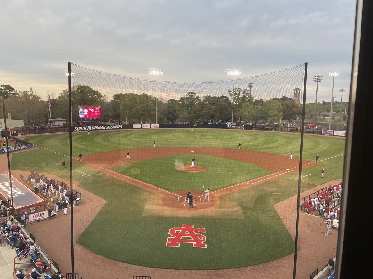 CregStephenson's tweet photo. South Alabama &amp; Alabama under way at Stanky Field. Jags starter Mitchell Heer just struck out Tide leadoff hitter Colby Shelton with a 93 mph fastball. https://t.co/EqX8C2xQkZ