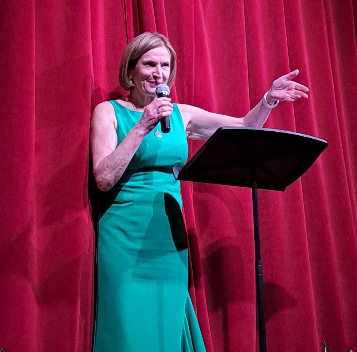 IrlCGVancouver's tweet photo. Kicked off St. Patrick's Week 🇮🇪 in style this weekend at the Irish Cultural Society's 'Green Tie Affair'☘️. Great food, great music, lots of dancing and even more craic!! The ICS have an incredible facility, great to see so many people celebrating #StPatricksDay #GlobalIreland https://t.co/Hegf3d7fKr