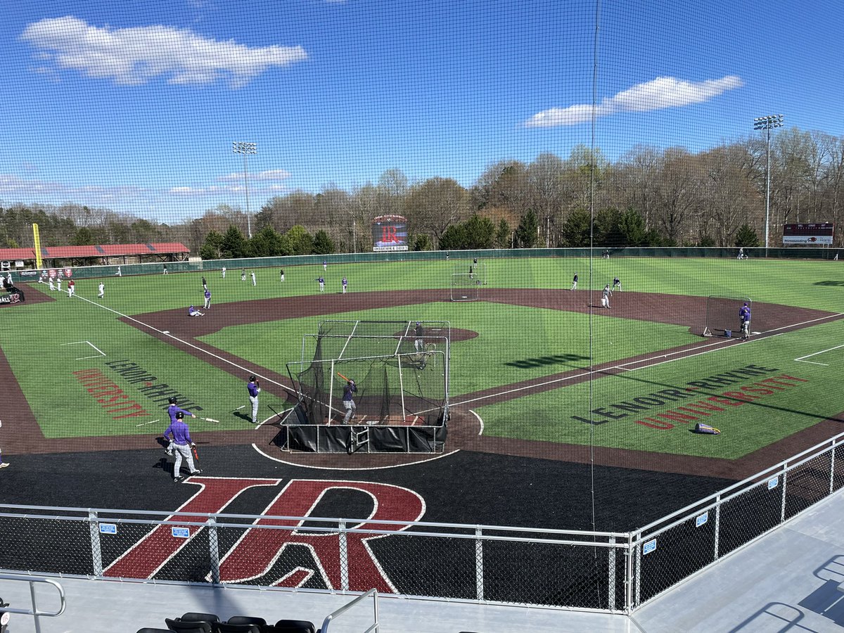 Chilling conditions today at Durham Field as @Baseball_LR looks to stay hot as they seek to extend their win streak to nine against @SMCVT_Baseball.

Join us on the Bears Sports Network at 4 p.m. to see if LR can get the series sweep!