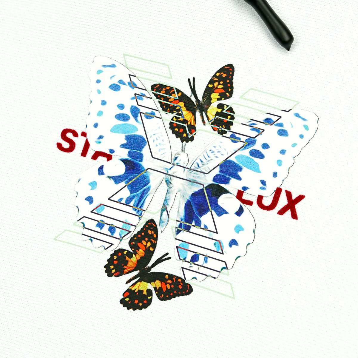 stateoffluxshop's tweet photo. The level of detail with our *NEW* Transformation Hoodie..crazy!😳🤯

A vibrant, detailed print, flocked lettering, silicone dipped drawstrings all packed on a heavy weight hoodie. We really outdid ourselves with this one!🥲🦋

#stateoffluxsf #EmbraceChangeCollection https://t.co/E2Uq8EMiEp