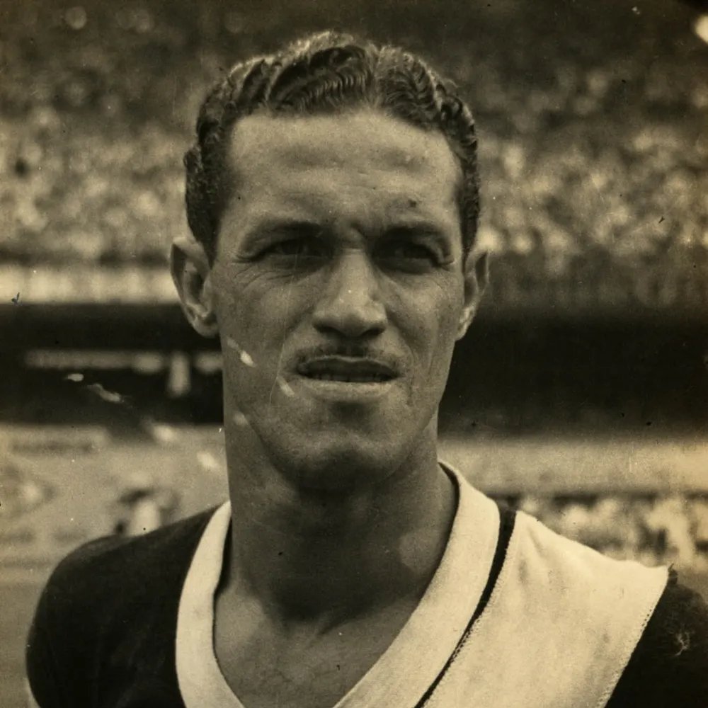 geglobo's tweet photo. 💢O Vasco celebra nesta terça o aniversário da conquista do Campeonato Sul-Americano de 1948

Foi há exatos 75 anos que o Expresso da Vitória não tomou conhecimento dos adversários e conquistou o que é considerado um dos primeiros torneios internacionais entre clubes no mundo #ge https://t.co/MDNT1yJokI