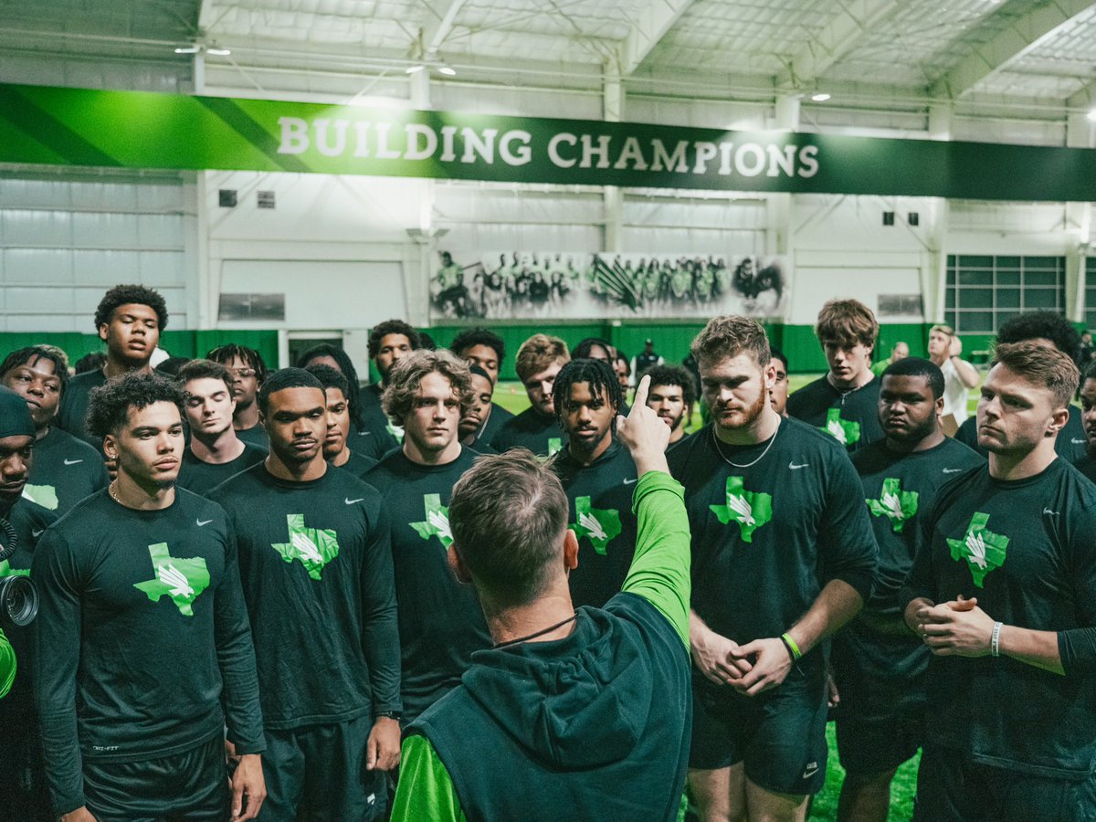 MeanGreenFB's tweet image. 1️⃣ week out from laying another stone on the path in front of us

#GMG🟢🦅 | #BuildingChampions