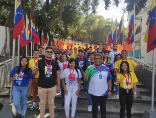 min_juventud's tweet photo. La #JuventudDelFuturo ha sido convocada por nuestro Pdte. @NicolasMaduro. Y nuestros 23 Estados dicen presente al amplio debate fundacional de la Gran Misión #JuventudVenezuela🇻🇪
@MervinMaldonad0 
@oliverGuzman_A 
#NatalicioPrietoFigueroa 
#ChávezAntimperialista https://t.co/V0k97kmV1D