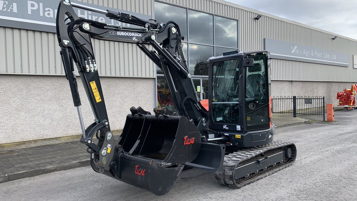eurocomach's tweet photo. Another New Eurocomach out to a New Customer, Padraig McBride in Magherafelt Co. Derry in Northern Ireland.
We here at O'Shea Agri Sales want to thank Padraig for choosing Eurocomach and we wish Padraig all the best with his new purchase and wish him many years of happy digging. https://t.co/TH8aS5LsJi