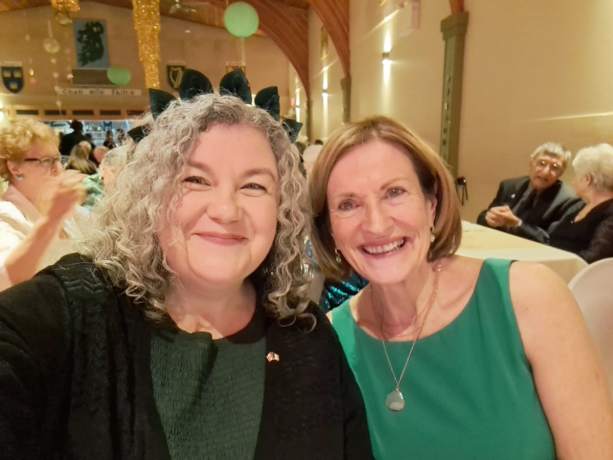 IrlCGVancouver's tweet photo. Right at the heart of it all was our incredible Honorary Consul in Calgary @deirdrehalferty - some woman for one woman 🇮🇪💪! https://t.co/tEI6jxB3IM