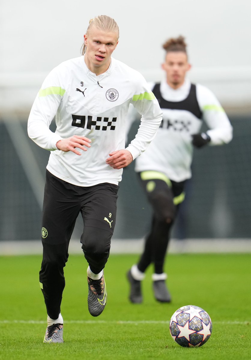 $1000 pesos en efectivo si Erling Haaland anota 2 goles y City gana.

¿Cómo? 

150 RT y 150 favs

Corran corran tienen hasta el medio tiempo.

"Obvio tienen que seguirme"

Si no me siguen no cuenta.

🦅🦅🦅🦅🔥🔥🔥🔥