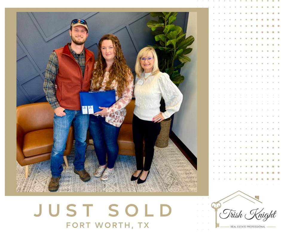 Trishdknight's tweet photo. Congratulations to these sweet first time homebuyers. I am so excited for them to make this home their own! ๐ก๐๐
#whereyoufeelathome #closingday #justsold #fortworthrealestate #dfwrealestate #dfwrealtor #firsttimehomebuyers #century21 #c21jfc #judgefite https://t.co/exfjWInpcX