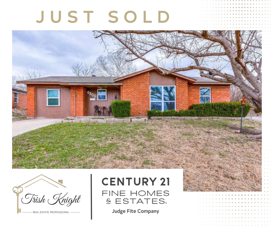 Trishdknight's tweet photo. Congratulations to these sweet first time homebuyers. I am so excited for them to make this home their own! ๐ก๐๐
#whereyoufeelathome #closingday #justsold #fortworthrealestate #dfwrealestate #dfwrealtor #firsttimehomebuyers #century21 #c21jfc #judgefite https://t.co/exfjWInpcX