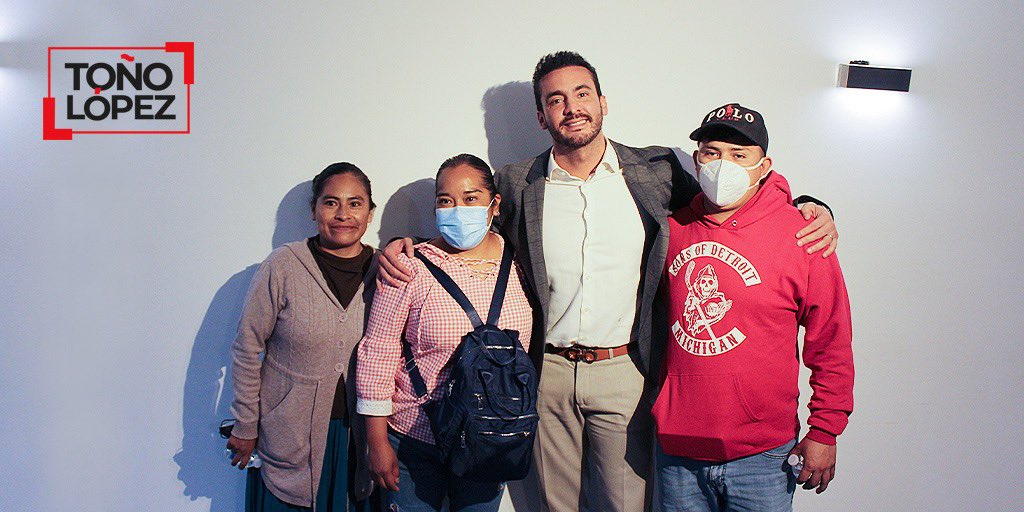 Hoy después de un año nos volvimos a reunir con el Comité de Padres de Familia del  Kinder Tlanextli Playas del Sur, para escuchar sus necesidades actuales. Mañana les contaremos de que se trata, sigan la transmisión en el canal 3.1@imagenTelevisiónPuebla