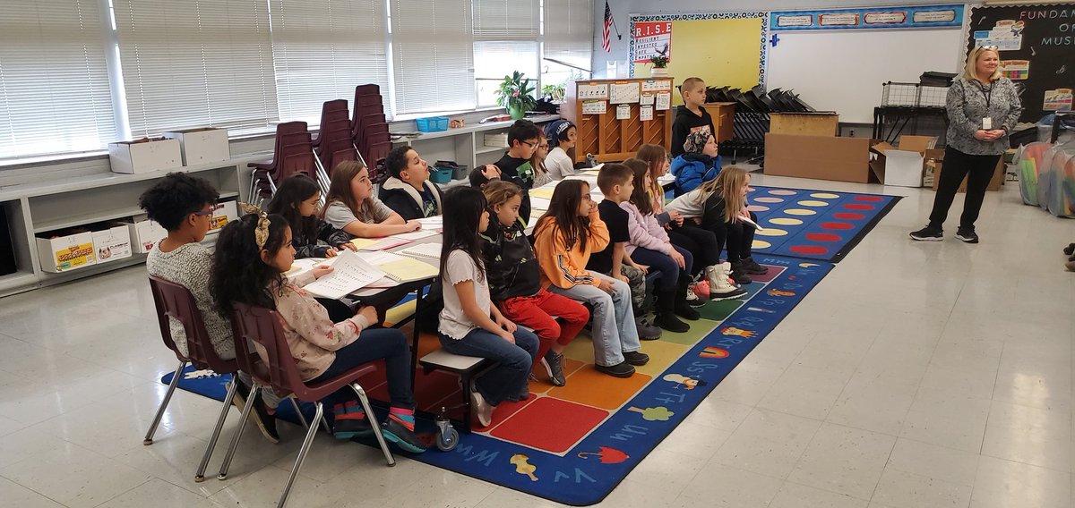 MonninBrent's tweet photo. During Chestnut Elementary schools Helping Hands Club, students learn about visual impairments and how to read in Braille https://t.co/X9myPMbd5i