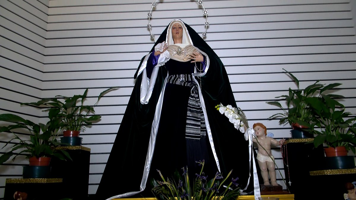 tuweb_tv's tweet photo. 🎥📺 El Viernes Santo la Santísima Soledad del Mar Menor volverá a llenar de esplendor las calles de Santiago de la Ribera, este año junto al Cristo Yacente, José Alberto Rodríguez, vicepresidente de la Cofradía, hoy martes en BLANCO SATÉN a las 22.30h en Canal 1 Mar Menor-TP https://t.co/5Dx7kiLnbT