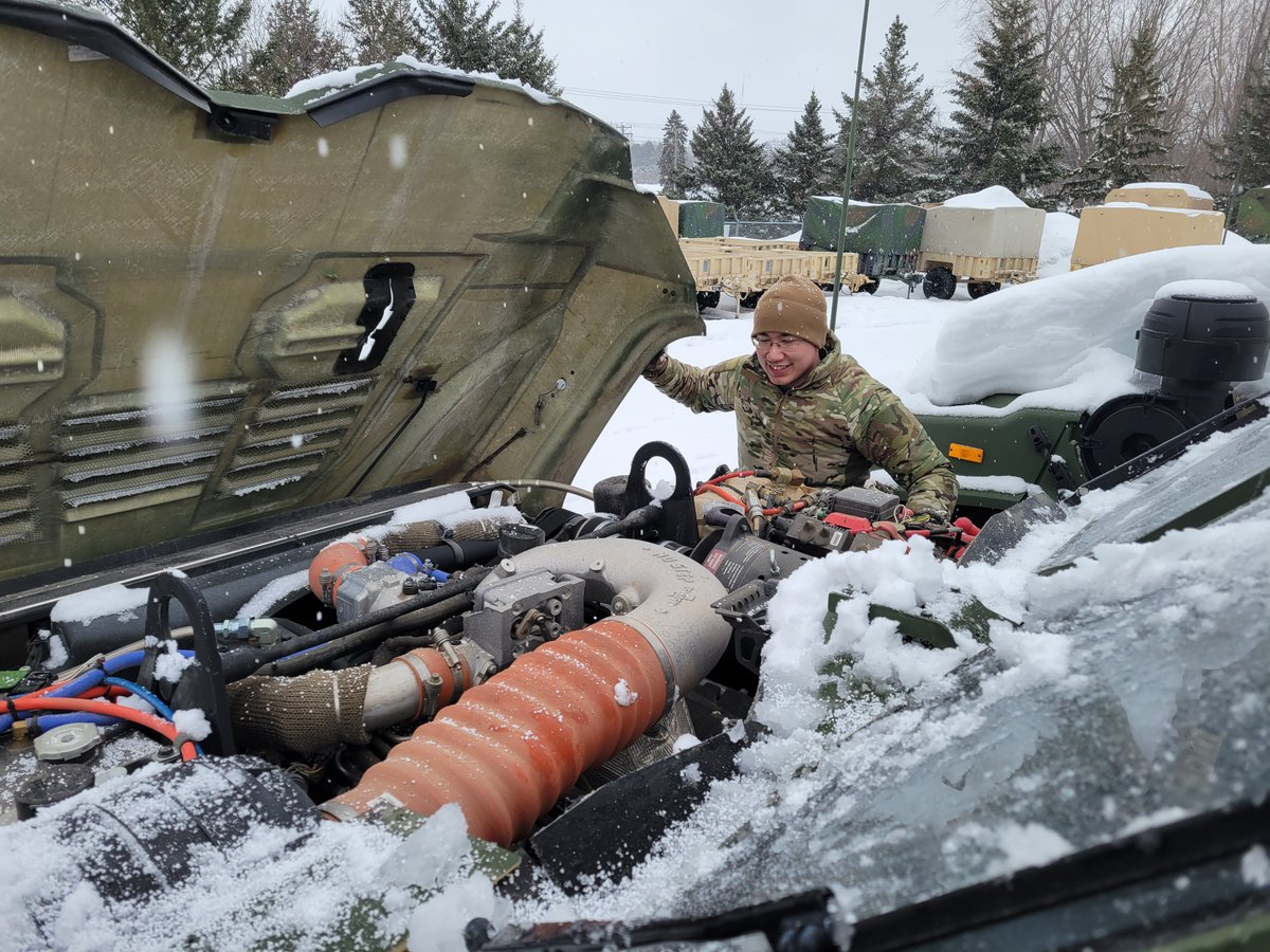 407thB's tweet image. B407 conducting some individual weapons training in preparation for range qualifications.

HHC 407 also doing some preventive maintenance on assigned JLTVs before traveling to Fort McCoy for range operations.

#407cabn #weareCivilAffairs