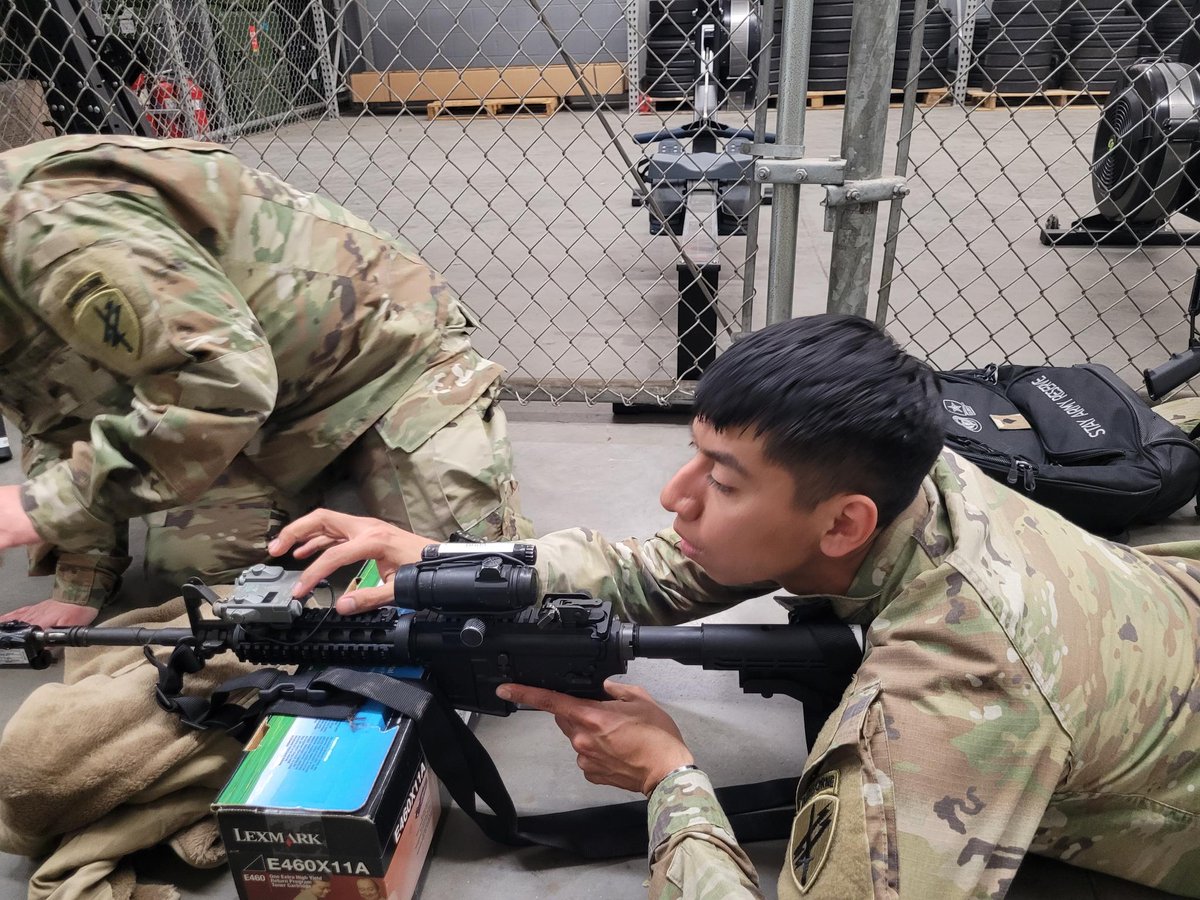407thB's tweet image. B407 conducting some individual weapons training in preparation for range qualifications.

HHC 407 also doing some preventive maintenance on assigned JLTVs before traveling to Fort McCoy for range operations.

#407cabn #weareCivilAffairs