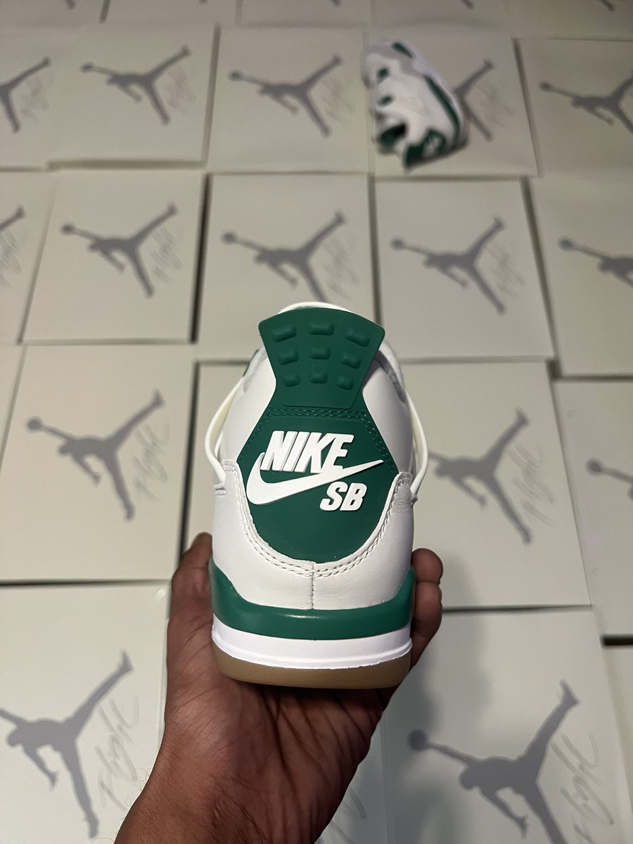 10 toes 🏃🏾‍♂️💰 tweet media