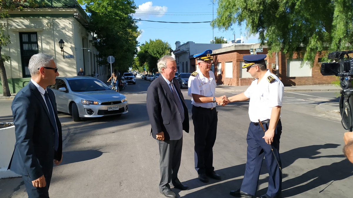 C.W.33 RADIO FLORIDA tweet media