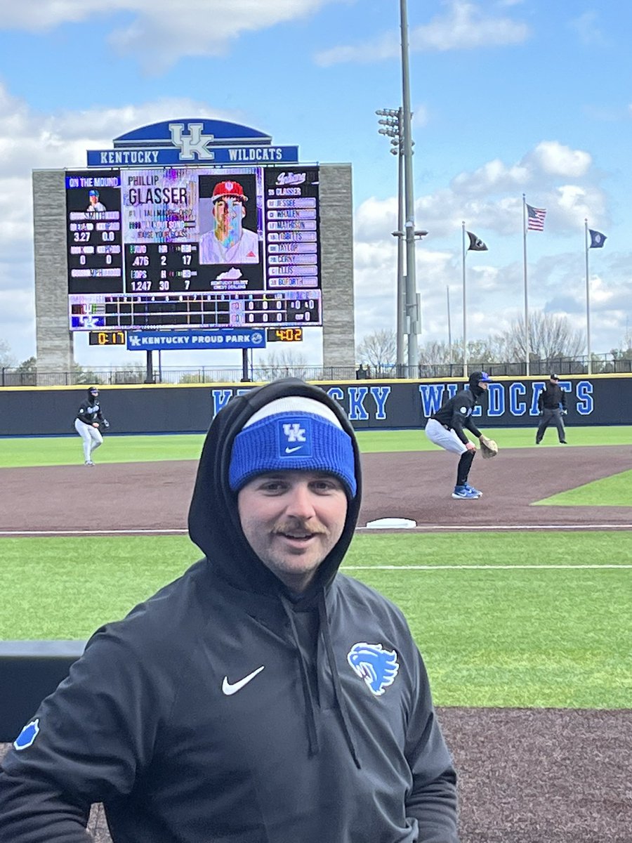 UKbaseball_MGRs's tweet photo. Zane is locked for this midweek against the Hoosiers. Come on out to KPP!!

@z_hunt2 #baseball #gameday #itschilly https://t.co/7ITJtarEkW