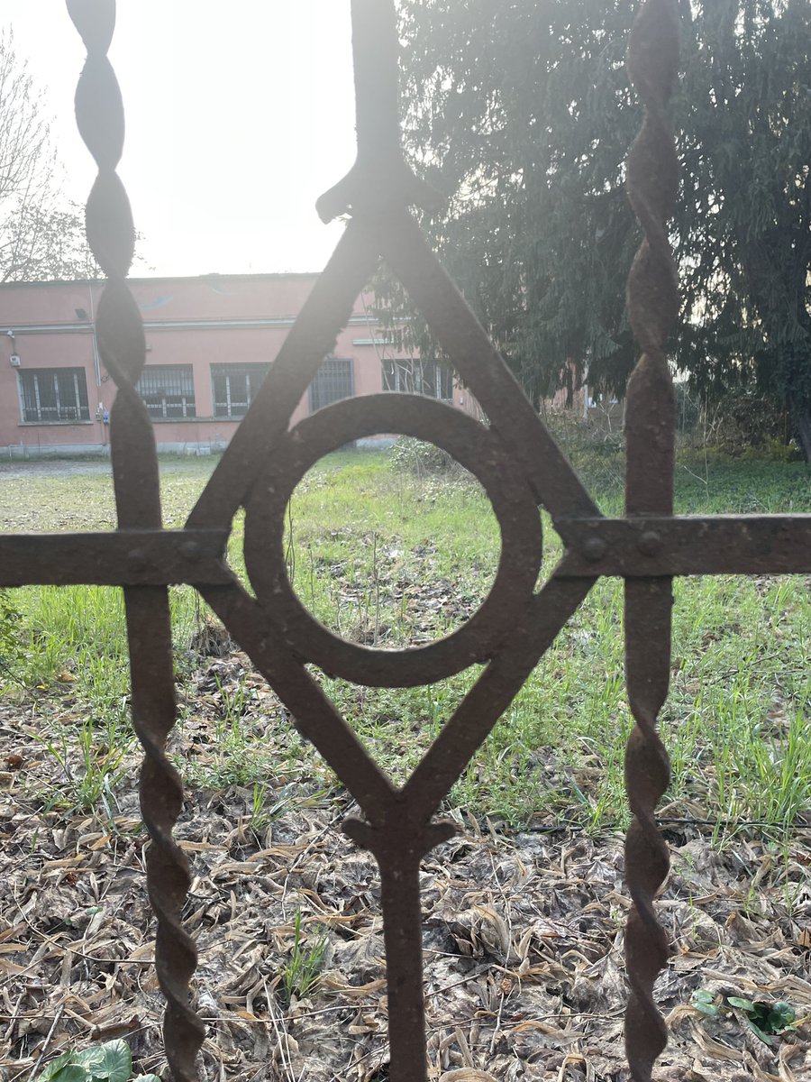 Finding circles for Pi Day in Reggio Emilia #piday #piday2023 #VRAstudygroup2023