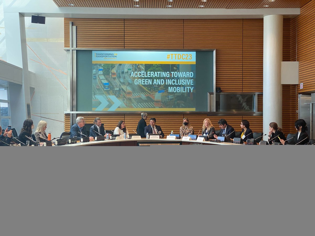 GlobalStreets's tweet photo. Rebecca Bavinger of @BloombergDotOrg on how the Bloomberg Philanthropies Initiative for Global Road Safety is working to save lives in 28 global cities. "We need to follow the #GSDG principle of flipping the pyramid and putting people first when designing streets." #TTDC23 https://t.co/xyMl9mFOUm