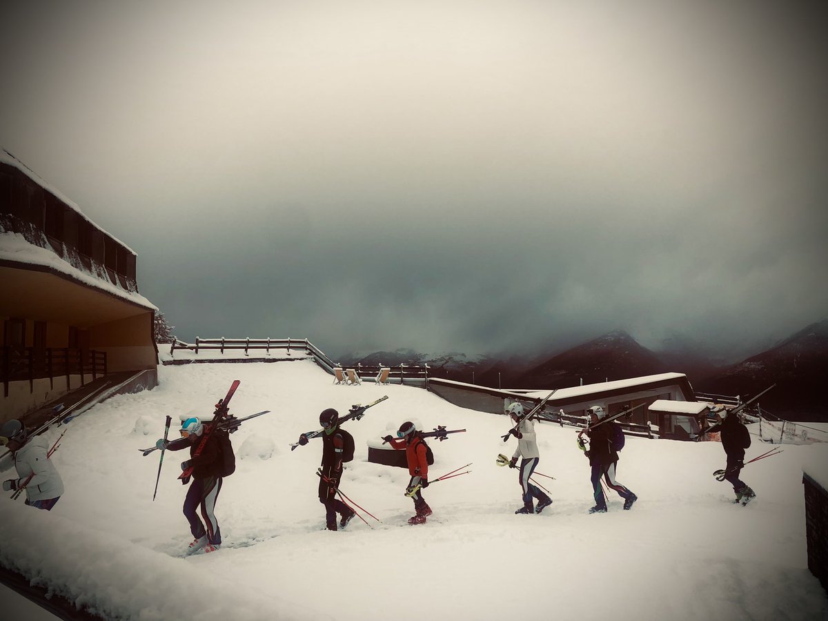 SkiTeam tweet media
