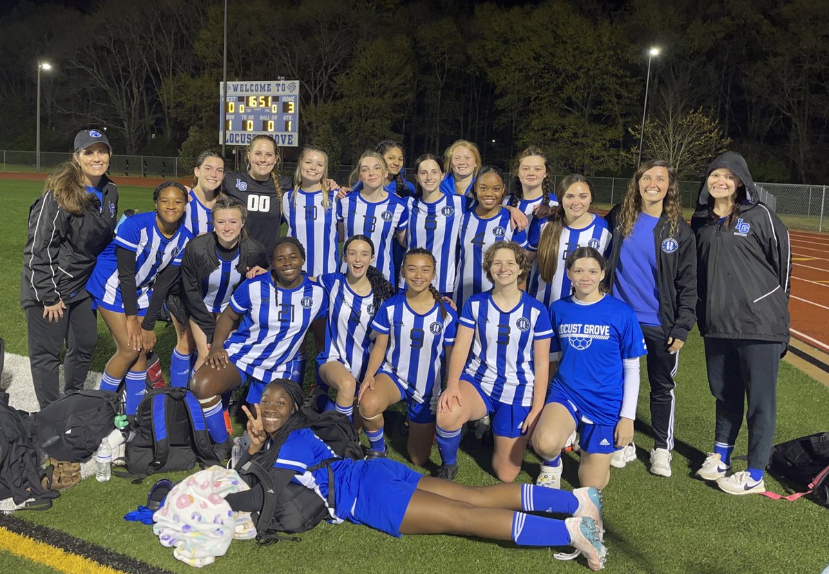 LGHSGirlsSoccer's tweet photo. LG Girls shutout a tough Jones Co last week in the 🥶 and 🌧️ with another 3-0 victory.
@LGHS_Athletics
#lgontop https://t.co/3vw4Qd4zq1
