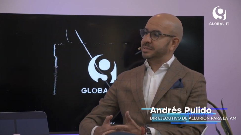 Global IT tweet media