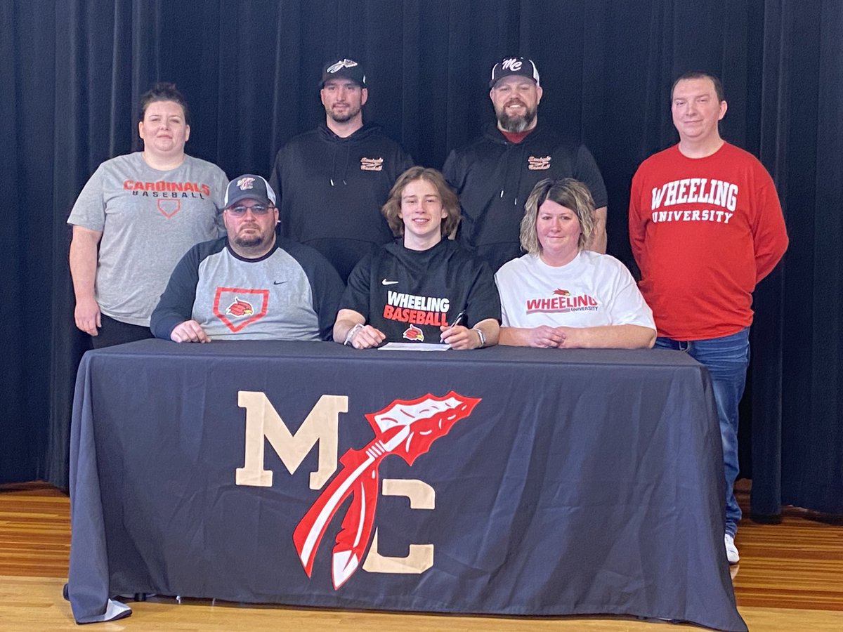 XavierKinney5's tweet photo. Onto the next chapter ⚫️🔴 #RollCards https://t.co/hiomb2EpEO