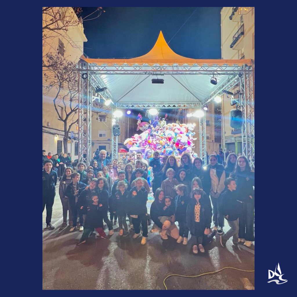 duquedegaeta's tweet photo. RECOGIDA DEL NINOT INFANTIL 🫶🏼
🥉 3er clasificado para el Ninot Indultat
🥇 Mejor Ninot de Sección Especial
#fallas23 #infantiles #ninot #falladelduc #falla145 https://t.co/2wpyTKcKWh