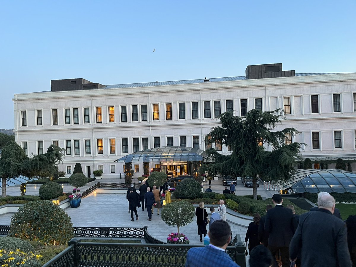 ConciergeCJohn's tweet photo. A fantastic gala ball this evening @FSBosphorus to close a phenomenal four day @LesClefsdOrIntl congress . It was a pleasure to make connections with 400 concierge from around the globe. #corkconcierge @FotaIsland #luxurytravel #inservicethroughfriendship #uich2023Istanbul https://t.co/oElJhbrFbx