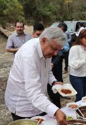 Super RoLıc 💡👑💄🇲🇽 🇺🇦 tweet media