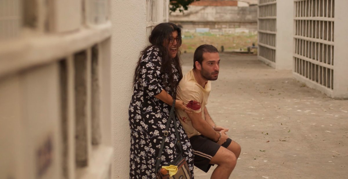 brasilerasmega's tweet photo. #CorazónDeMadre Sandro salva a Lurdes (Capítulo 07 - Parte 2) >> https://t.co/0dD6FhkXUI https://t.co/wyQDrem2Xr