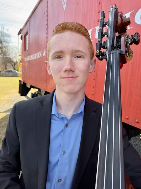 doublebasshq's tweet image. Congrats to the young bassist Joshua Thrust who will be featured on NPR&apos;s From the Top / @classicalkid the week of March 27th. 

Listen to Joshua perform Hans Fryba’s Suite in the Olden Style: daily-joy.org/video/inspirin…