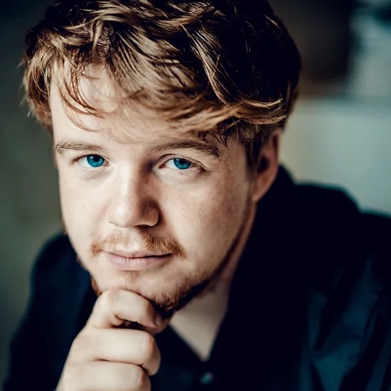 🎹Don't miss Dublin's own Luke Lally Maguire in recital this Thursday! 🎹

1:20 pm, tickets €10 at the big red doors.

#LoveDublin #LoveLiveMusic