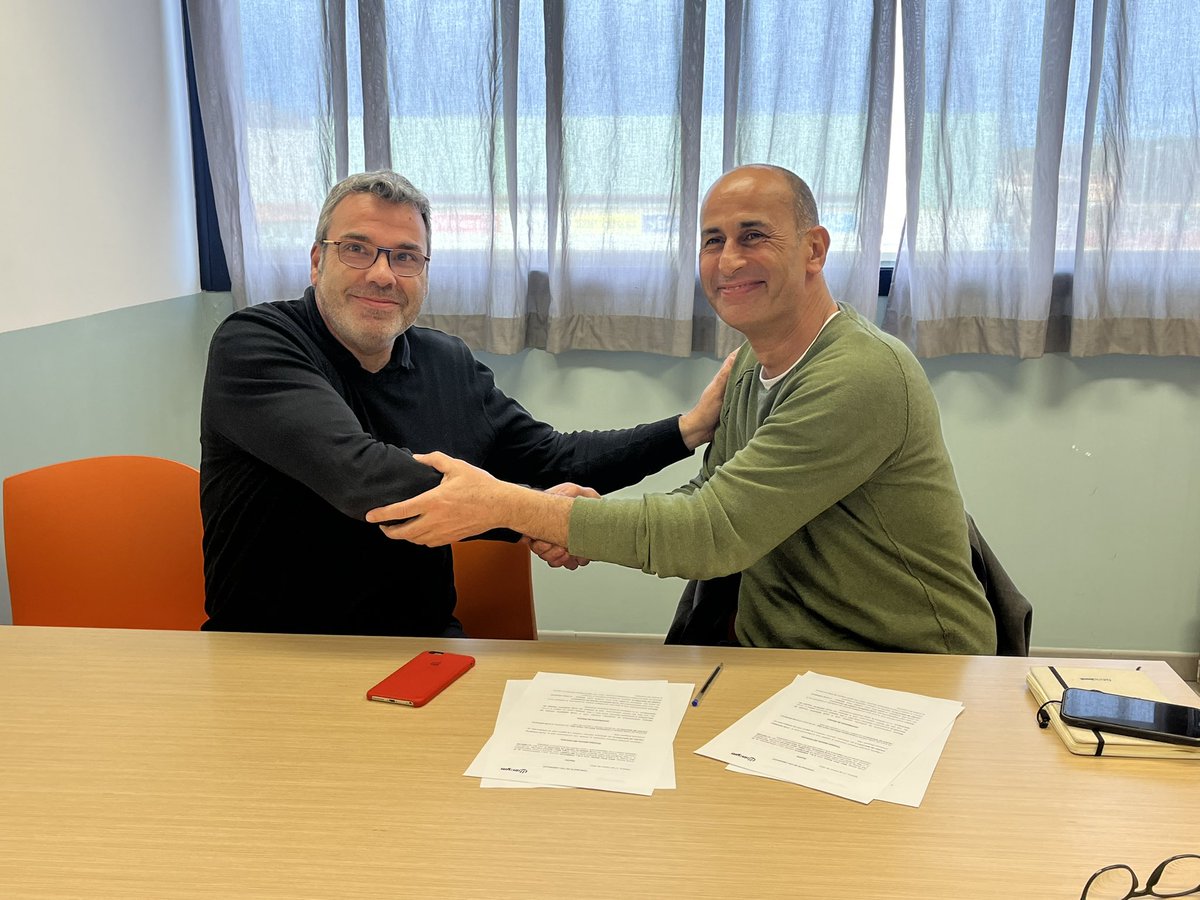 Acord entre <a href="/Wintym__bcn/">Wintym</a> i <a href="/cecaldes/">CE Caldes Malavella</a> per la samarreta oficial edició exclusiva del #3x3caldes del 26 març

👉🏼 3x3.basquetcatala.cat/la-samarreta-d…

<a href="/AjCMalavella/">Caldes de Malavella</a> <a href="/selvaesports/">ConsellEsportiuSelva</a> <a href="/DiputacioGirona/">Diputació de Girona</a> <a href="/EsportsRAC1/">Esports RAC1</a> <a href="/DiarideGirona/">Diari de Girona</a> <a href="/lesportiuGIR/">L'Esportiu - Girona</a> <a href="/tvgirona/">Televisió de Girona</a> <a href="/laselvatv/">LA SELVA TV</a>