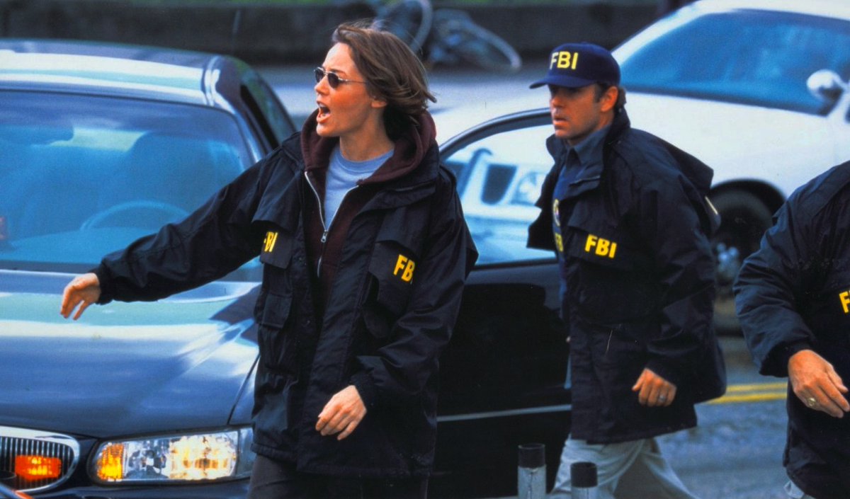 aresluoga's tweet photo. 20 years ago today, the action thriller film, #TheHunted, directed by #WilliamFriedkin, written by #DavidGriffiths, #PeterGriffiths &amp; #ArtMonterastelli, and starring #AcademyAward winning actors #BenicioDelToro and #TommyLeeJones, opened in US cinemas. https://t.co/0j9S7cZh97