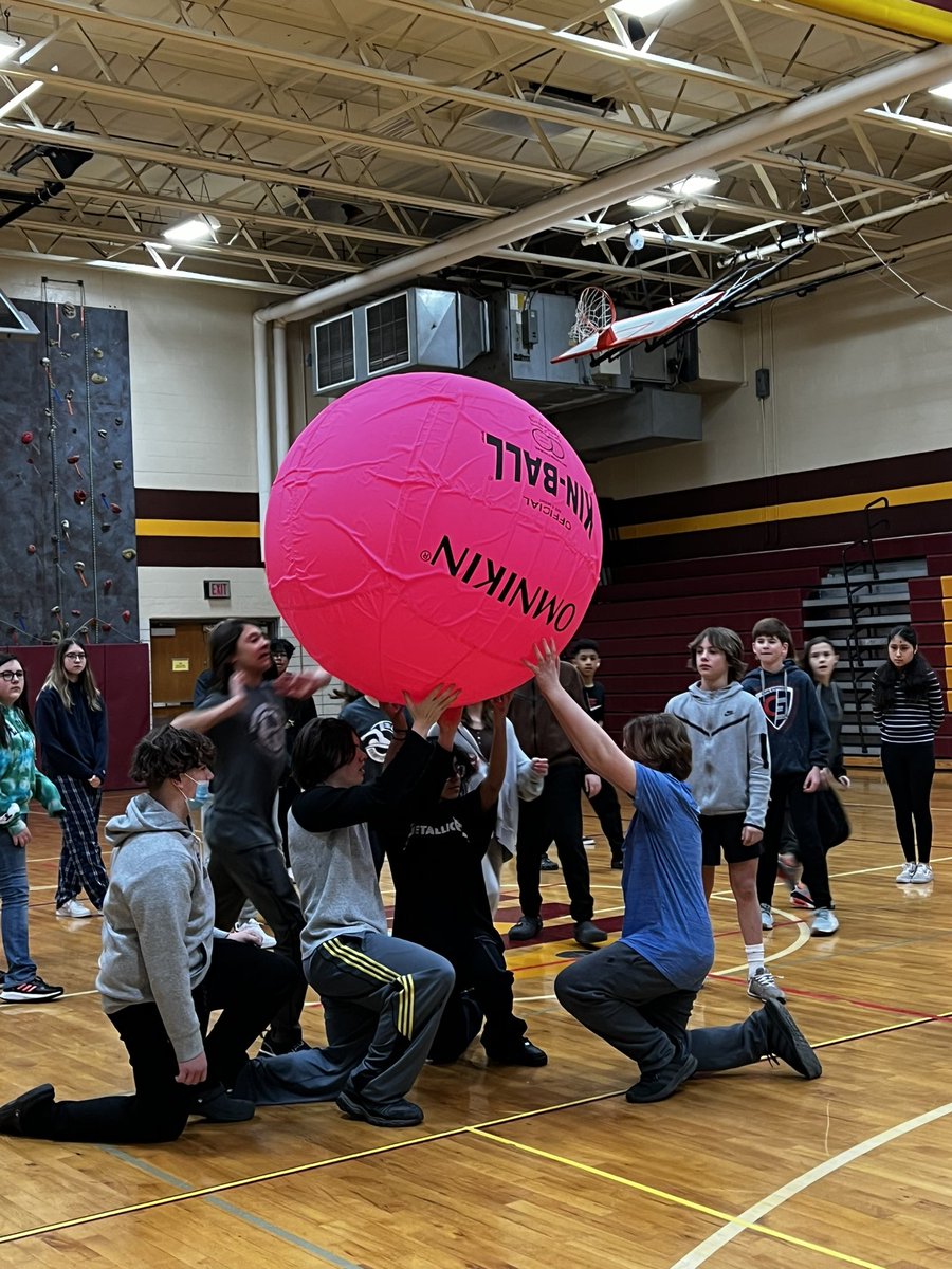 MrsMohl_HPE's tweet photo. Holy kinball, Batman! Our first time playing kinball at GMMS and it immediately became a class favorite! So much strategy & communication involved to be successful! A great team building game to play with large numbers of students! #omnikin #GMMSPE #kinball @omnikinofficial https://t.co/f5x3xDCpP8