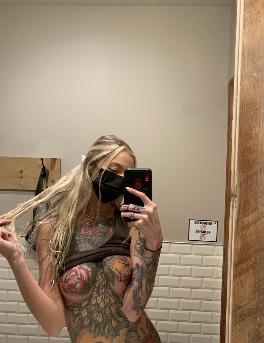 eggstarrrrr's tweet photo. Throwback Covid titties https://t.co/kPCR52St6C