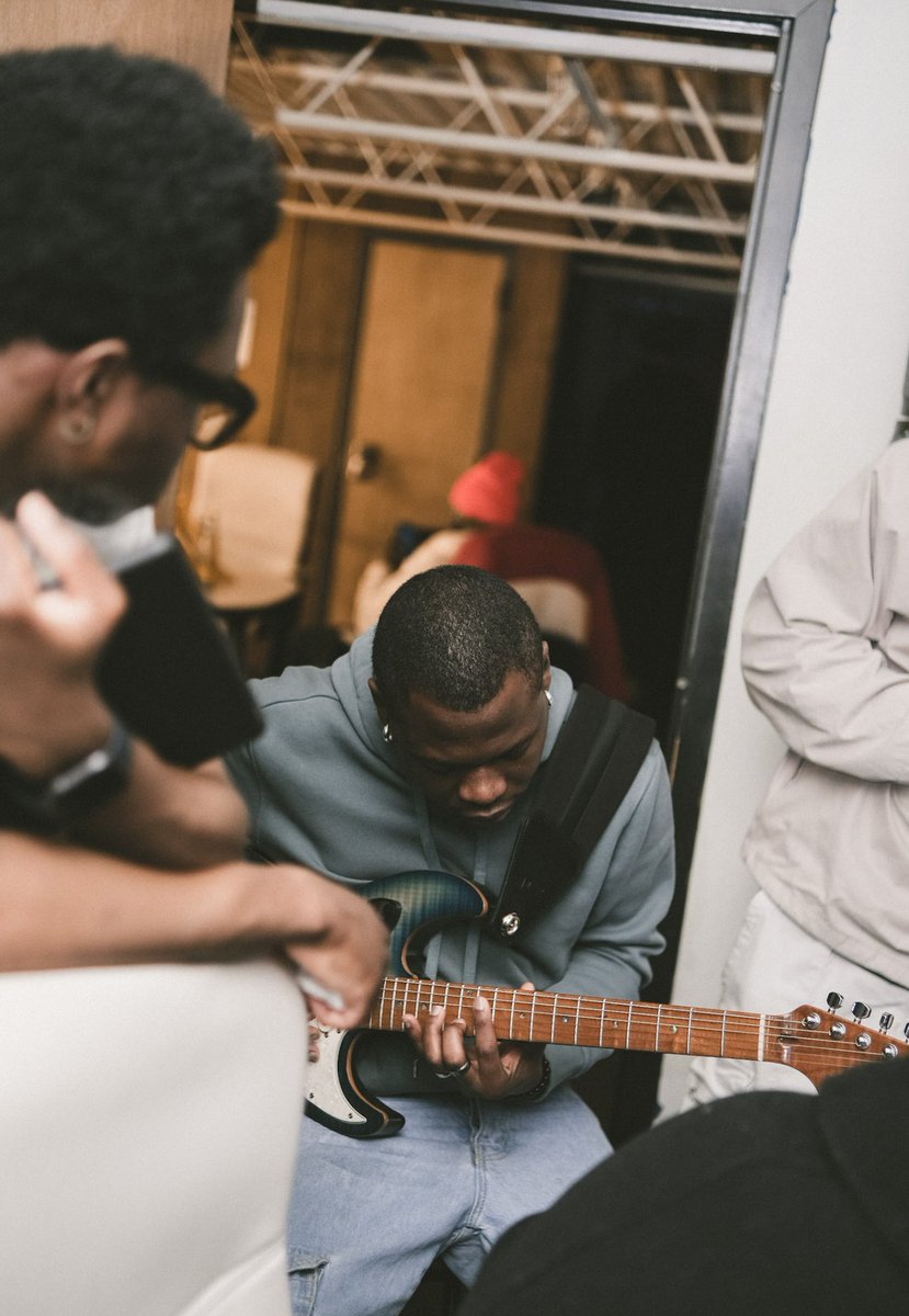 _supersmashbroz's tweet photo. Our music camp in D.C. was a one of a kind experience! Thankful for all the likeminded creatives that were able to add value. We had some of the region’s top artists, songwriters, and instrumentalists in attendance. Nothing like creating spaces for magic to happen. 

#GYVR ⚡️ https://t.co/cnbT6Zg8eq