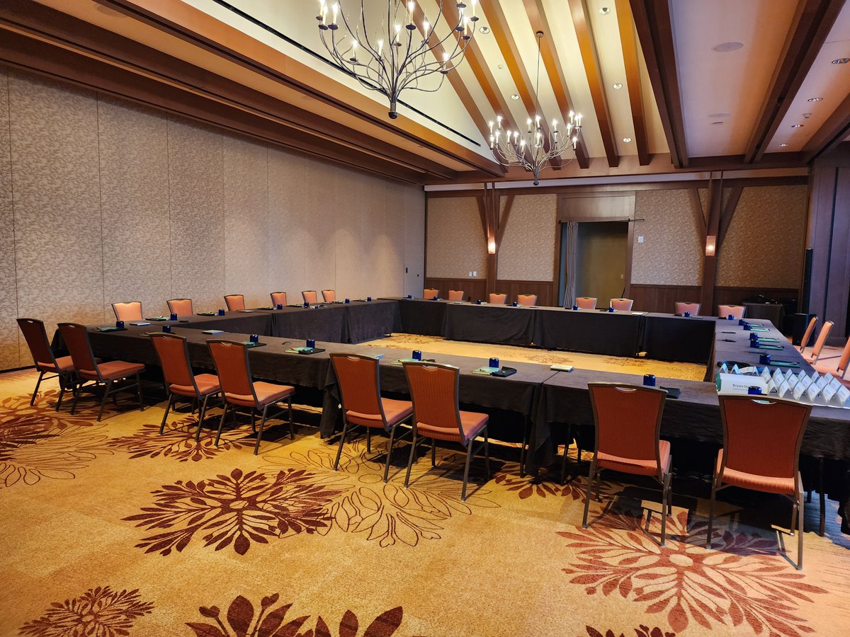 EventDojo's tweet image. Throwing it back to our client's Customer Advisory Board at the beautiful Ritz-Carlton Lake Tahoe! Not even a historic snowfall could stop us from hosting a successful meeting. Guests attended meetings, dinners and even had the opportunity to hit the slopes during their stay.