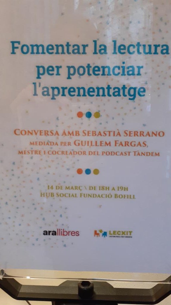 Gesisans's tweet photo. "Mestres, agents potenciadors de la lectura" I tant! Un plaer aquesta conversa amb Sebastià Serrano.@FundacioBofill @lecxit https://t.co/sS8qeBO1HU