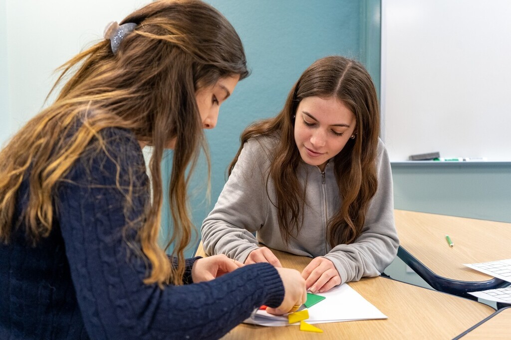 Happy Pi Day! ⁣
⁣
Today, the Prep School Math Department celebrated with the return of its first π-athlon since 2020! Students earned points for their Houses as they worked in groups to solve challenging problems and puzzles. They played fun games li… instagr.am/p/CpyDpVosZ7A/