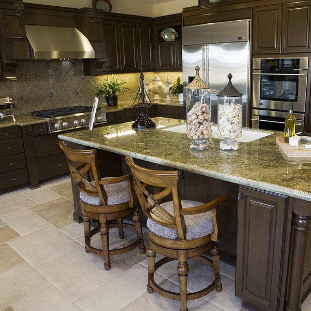 MagnaDryLaf's tweet photo. No matter the season your foyer, mudroom, and kitchen tiles take quite a beating. Let your friends at Magna-Dry bring back the shine! Our state-of-the-art equipment is specifically designed to handle the toughest challenge! For more: https://t.co/dnKKYlqH27 https://t.co/JKhtlfvQEy