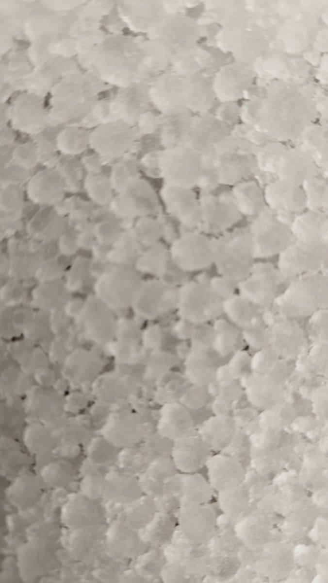 ShaunFarrelly's tweet image. Some close-up photos of graupel (or snow pellets)

#Graupel #SnowPellets #Snow #Winter #Cold #CloseUp #CloseUpPhotography #Oldham #GreaterManchester