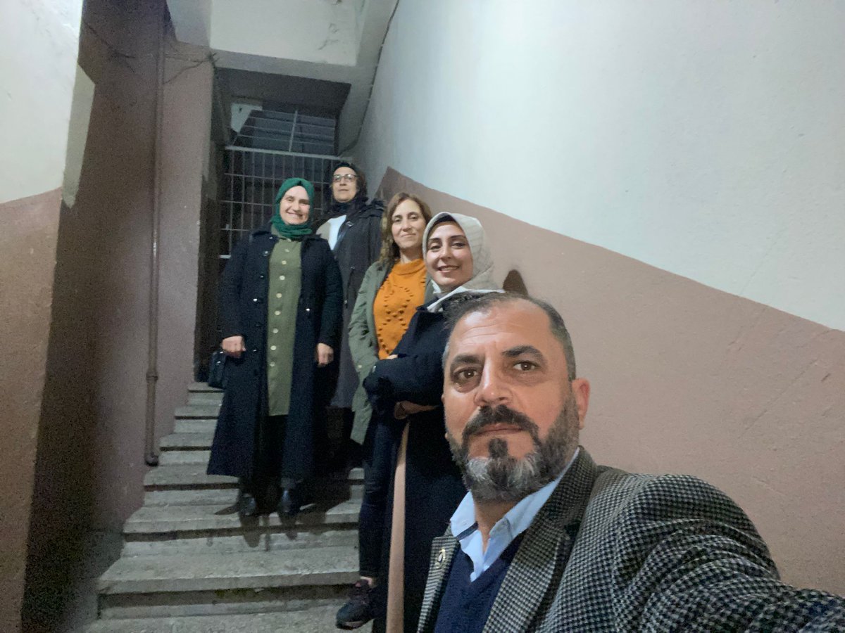 Bugün <a href="/BaglaraDeva/">Deva Partisi Bağlar İlçe Başkanlığı</a> olarak Kaynar tepe mahallemizin konuğu olduk bize kapılarını açan devayı conu gönülden destekleyen ailemize bizde candan teşekkür ediyoruz 
DEVAYI KİM SEVMEZKİ 💧
<a href="/alibabacan/">Ali Babacan</a> 
<a href="/devapartisi/">DEVA Partisi</a> 
<a href="/emin_ekmen/">Mehmet Emin Ekmen</a> 
<a href="/elifesendeva/">Elif Esen</a> 
<a href="/avidrissahin/">Av. İdris Şahin</a>
<a href="/CihanUlsen/">Cihan Ülsen</a> 
<a href="/mesutyuksel21/">Mesut Yüksel</a>