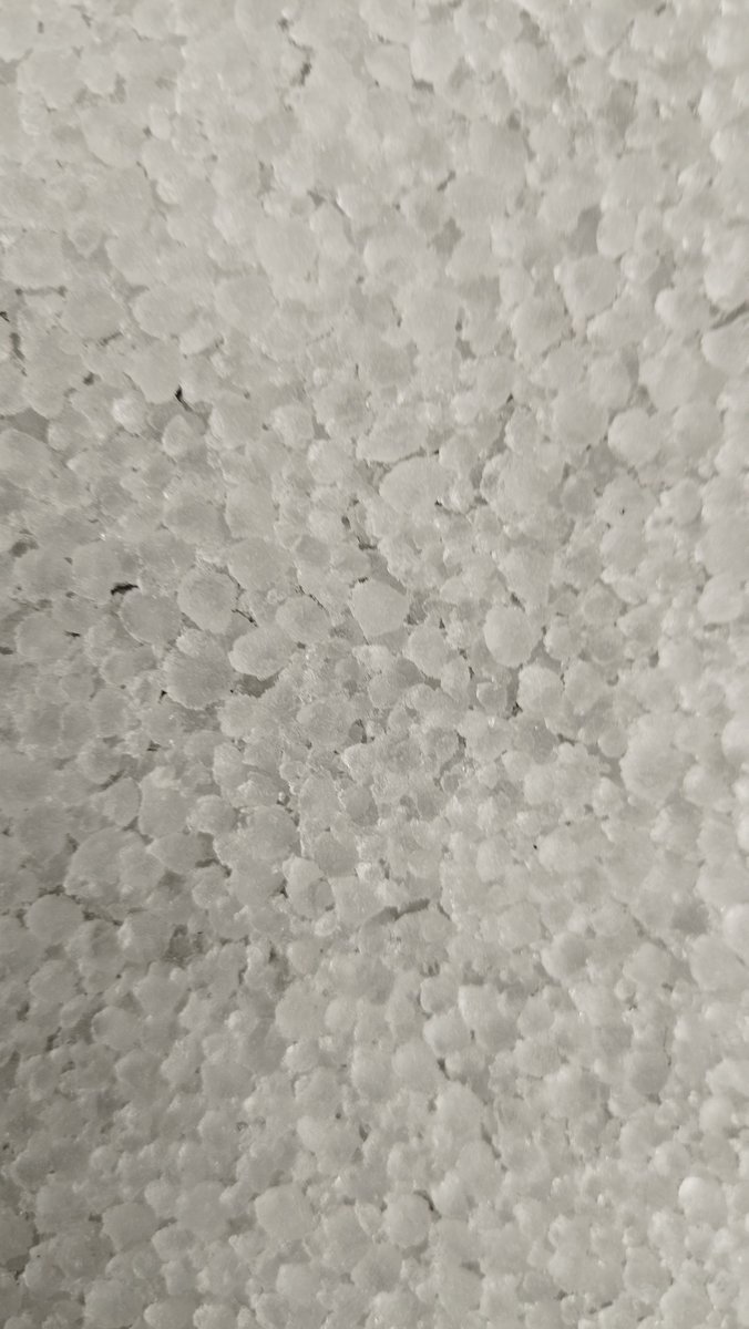 ShaunFarrelly's tweet image. Some close-up photos of graupel (or snow pellets)

#Graupel #SnowPellets #Snow #Winter #Cold #CloseUp #CloseUpPhotography #Oldham #GreaterManchester