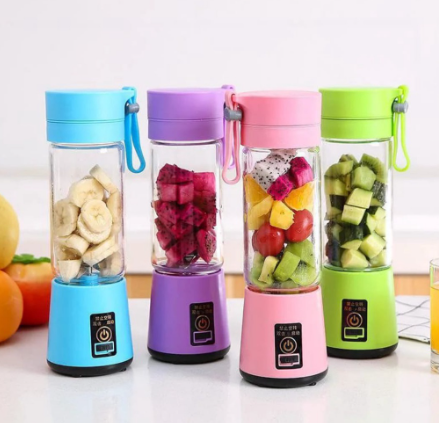 comprascomacris's tweet photo. 🛍️ Mini Liquidificador 6 Lâminas Usb Portátil Recarregável Shake Take Juice Cup

🔥Compre aqui: https://t.co/YIqCCyKq20 

#dica #casa #cozinha #fitness #homedecor #casaorganizada #utens #utilidadesdom#acheinashopee https://t.co/j9fJXwB6EJ