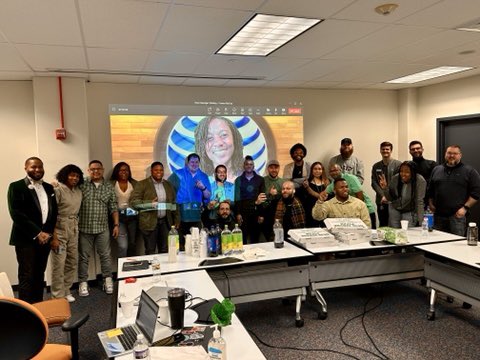 sl7611@att.com tweet media